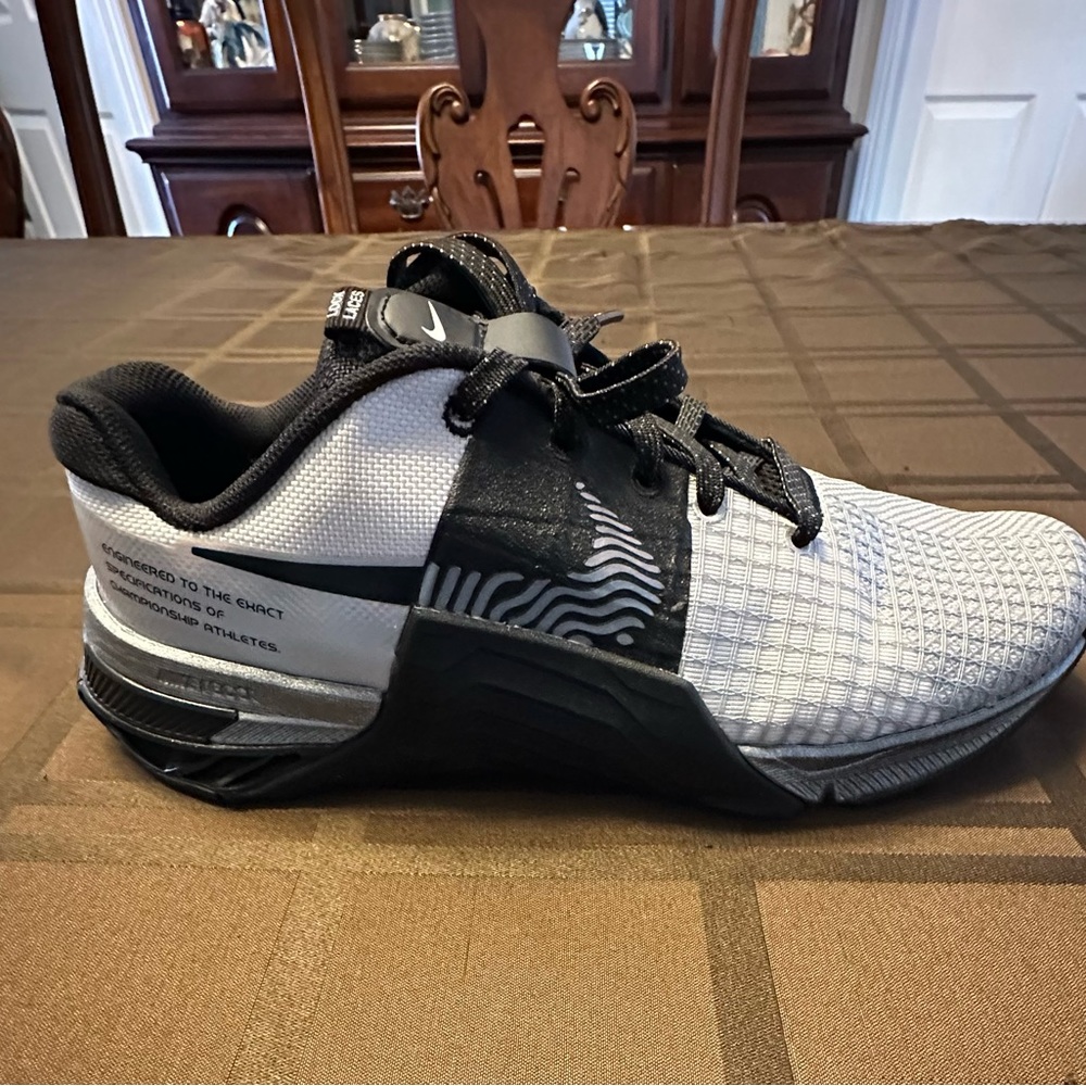 Nike metcon 8 woman’s training sneaker